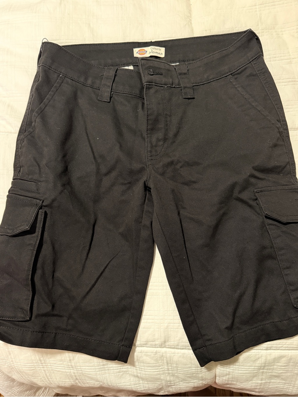 Dickies Black Men’s Cargo Shorts with Utility Pockets